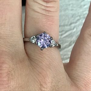 🔆3 Stone ⚪️🟣⚪️ Ring